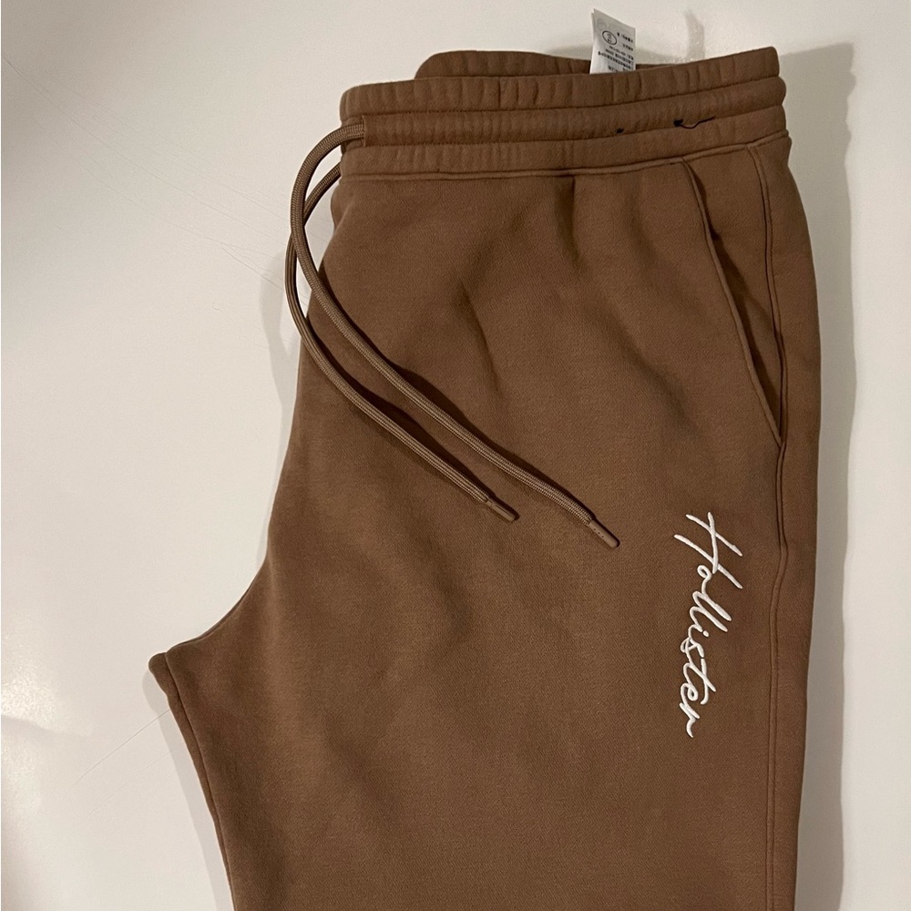 Hollister joggers